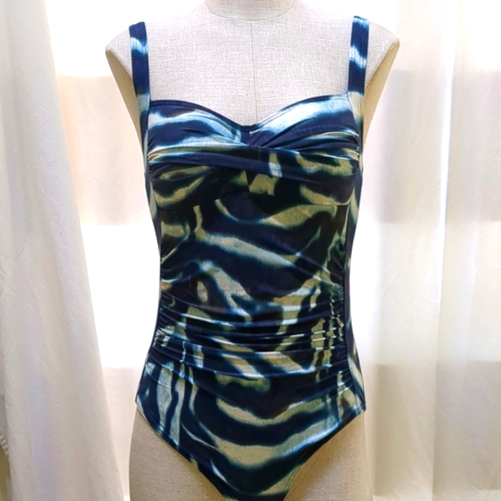 Niptuck Wavey Water Color Swimsuit Size 8
